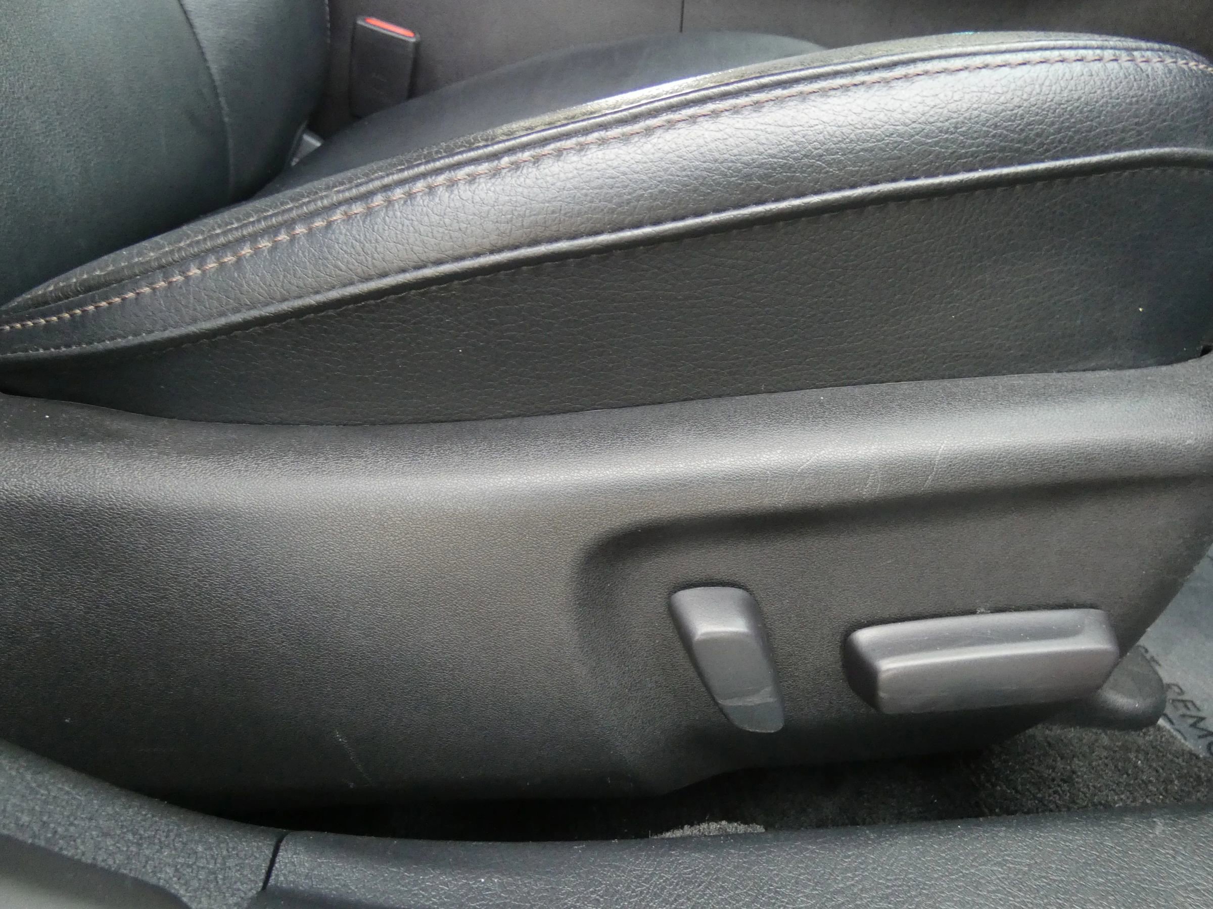 Used 2018 Toyota Avalon XLE image 30