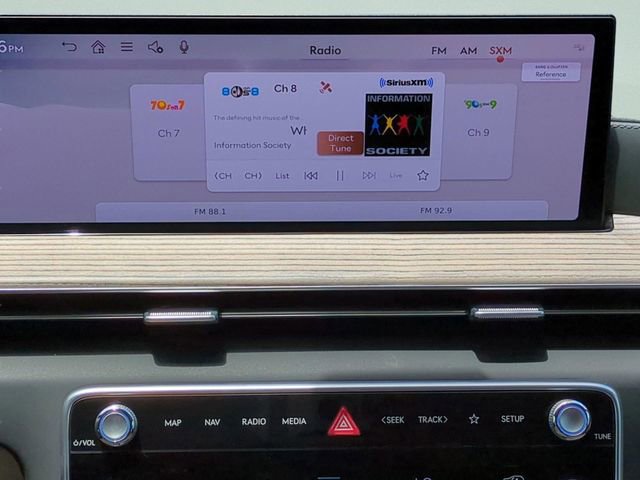 Used 2025 Genesis GV80 3.5T Prestige image 16