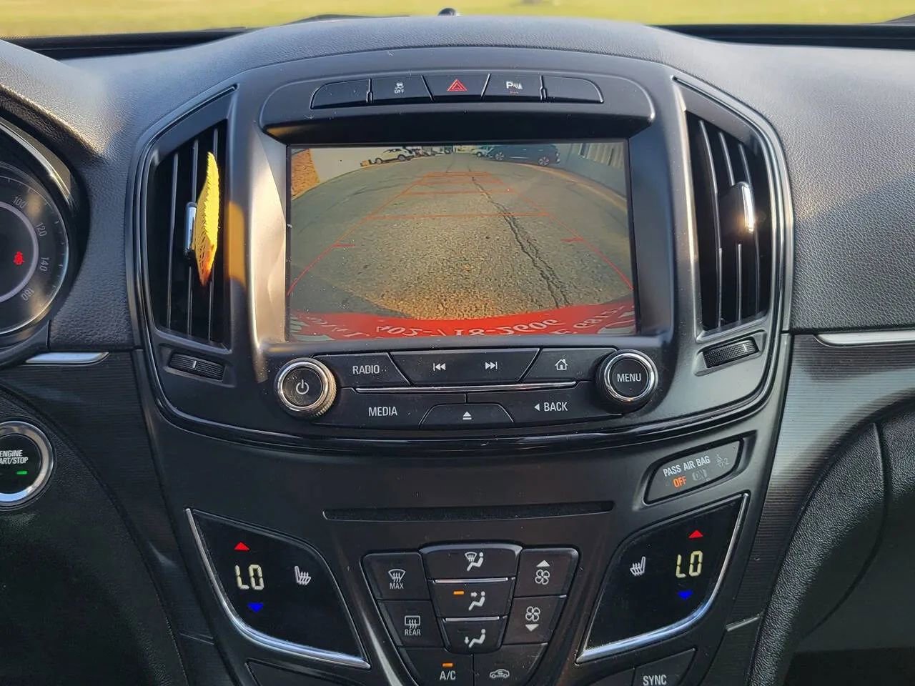 Used 2016 Buick Regal Premium image 16