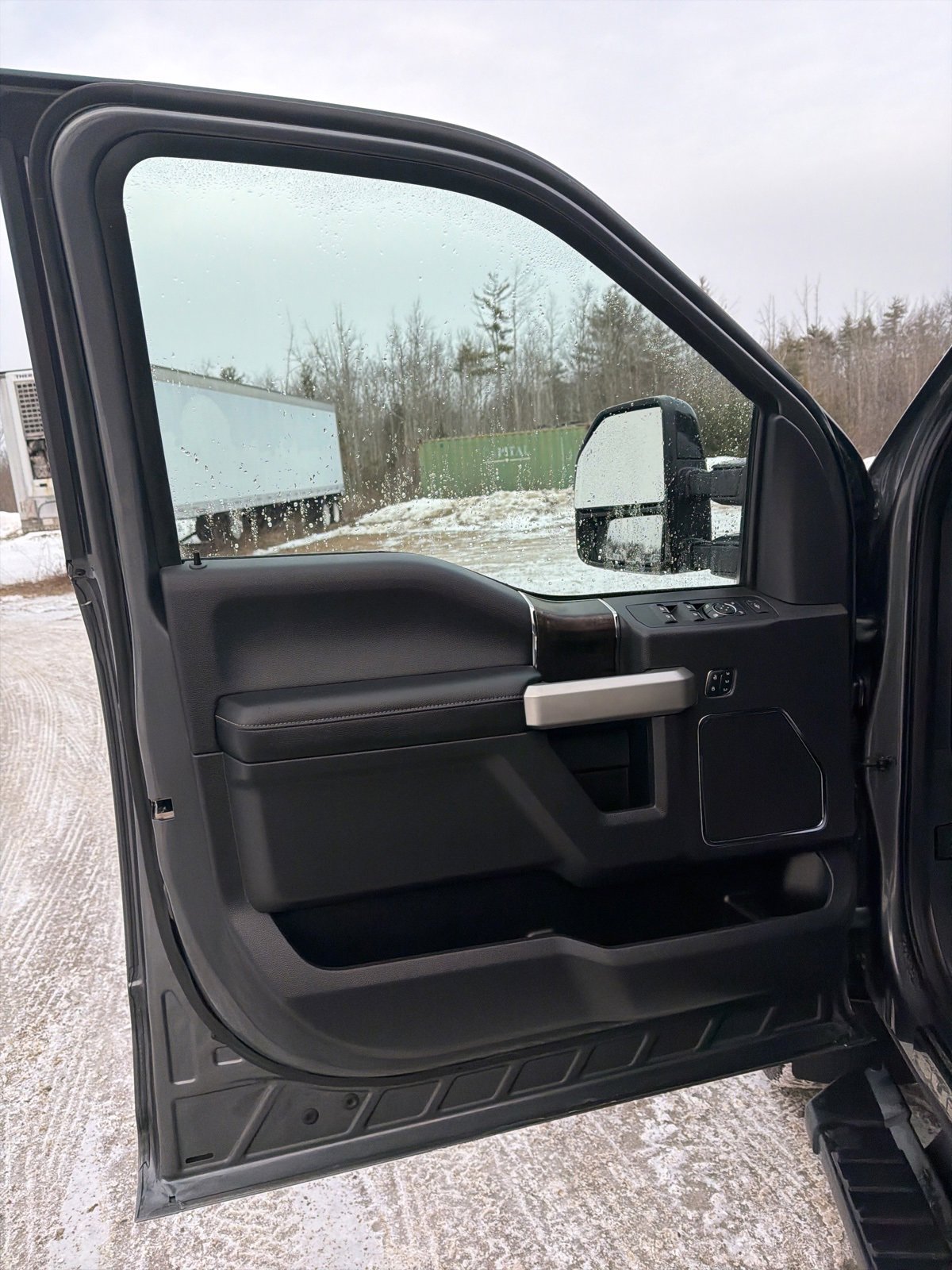 Certified 2022 Ford F250 Lariat w/ Black Appearance Package image 16