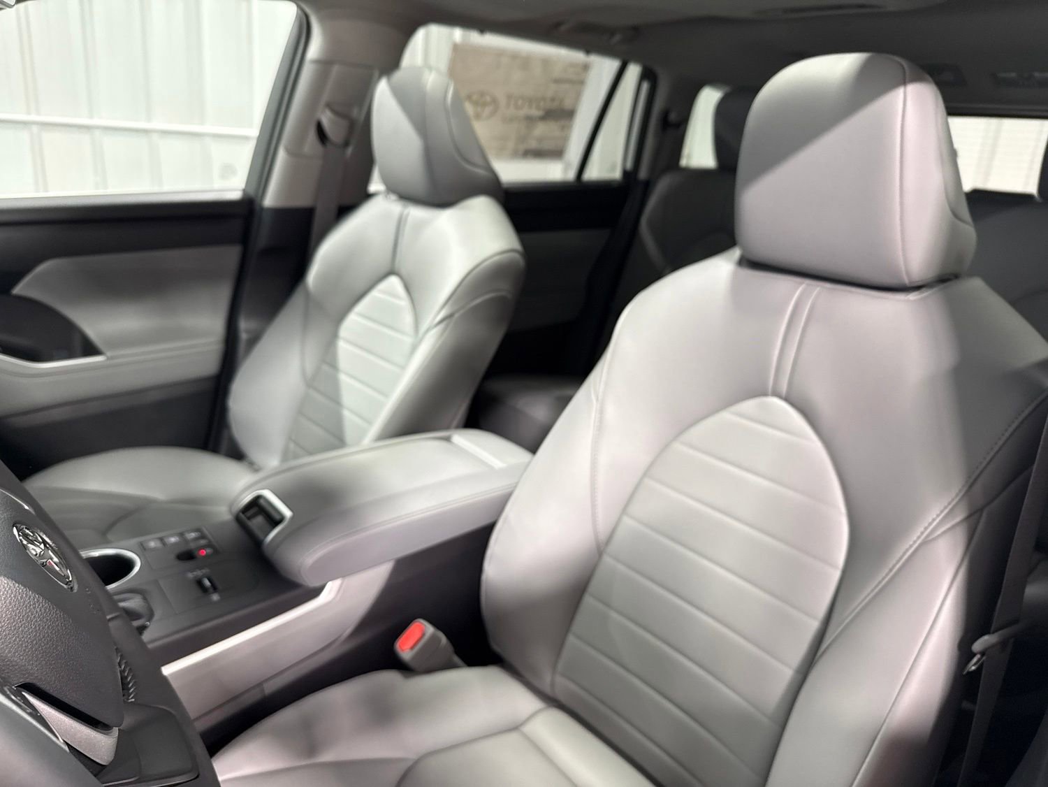 New 2026 Toyota Highlander XLE AWD/4WD image 23