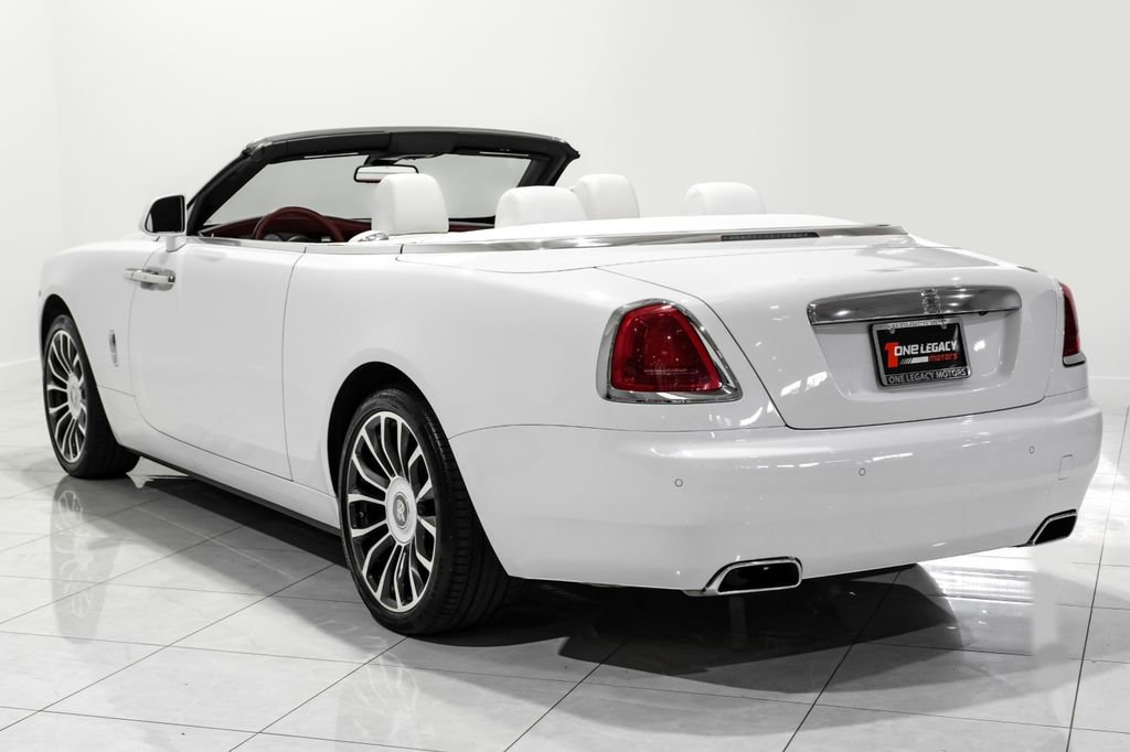 Used 2018 Rolls-Royce Dawn image 13