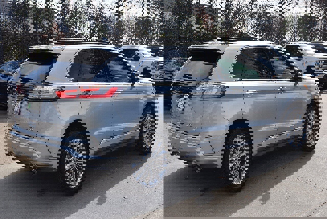 Used 2020 Ford Edge Titanium w/ Equipment Group 301A image 7