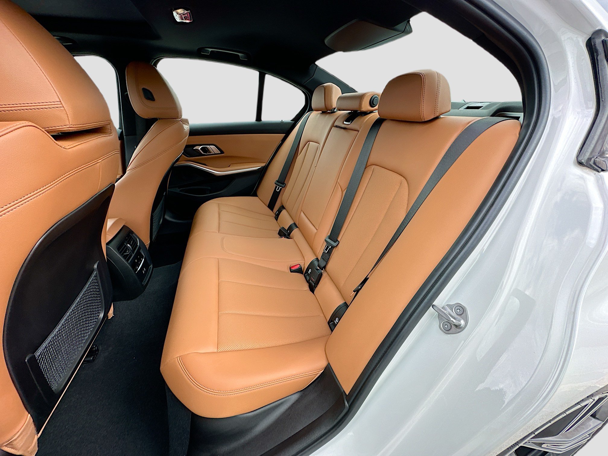 Used 2022 BMW 330e w/ Driving Assistance Package RWD image 24