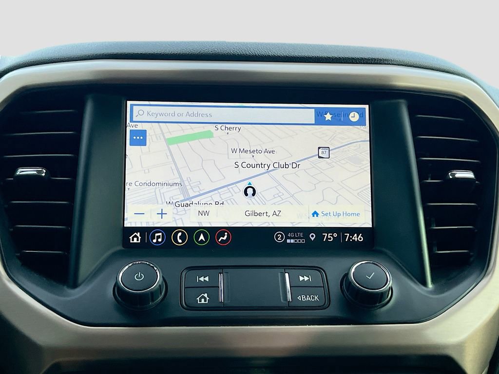 Used 2023 GMC Acadia Denali w/ Denali Technology Package FWD image 13