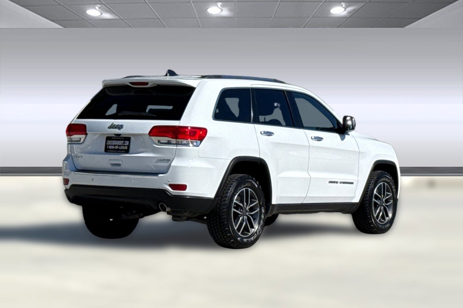 Used 2019 Jeep Grand Cherokee Limited image 8