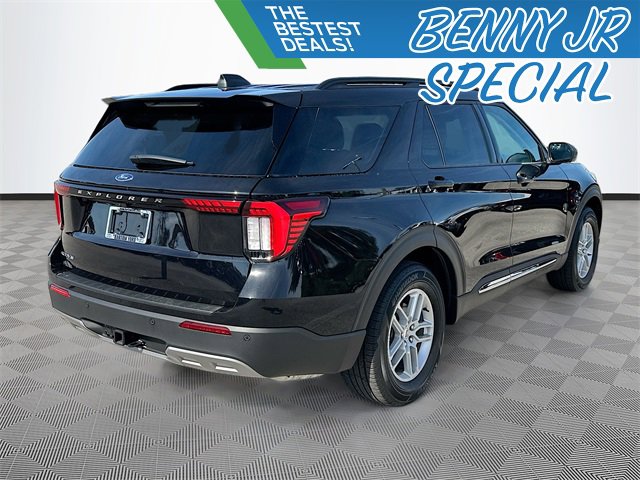 Used 2025 Ford Explorer Active w/ Active Comfort Package image 7