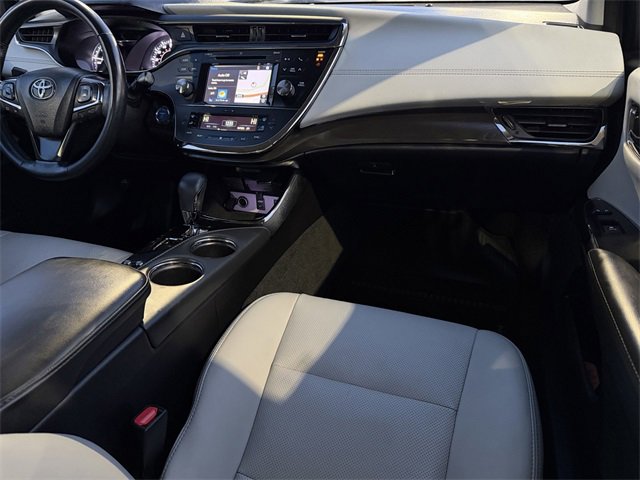 Used 2018 Toyota Avalon Limited image 34