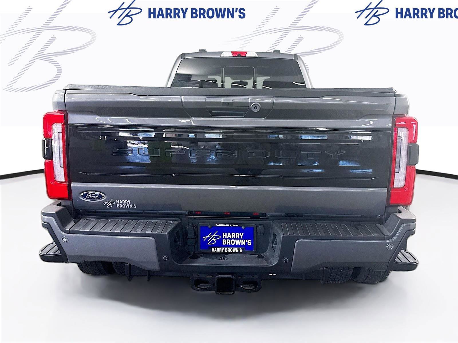 Used 2025 Ford F450 Platinum w/ FX4 Off-Road Package AWD/4WD image 32