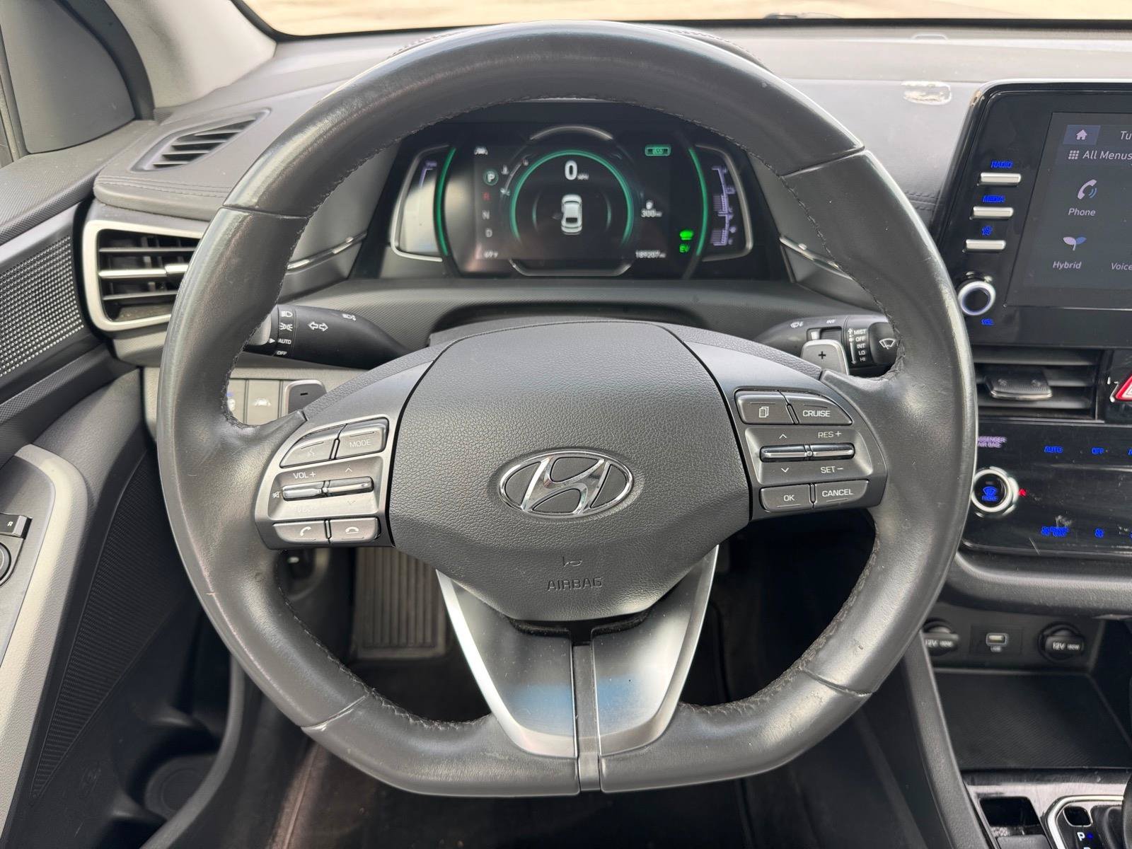 Used 2022 Hyundai Ioniq SE FWD image 9
