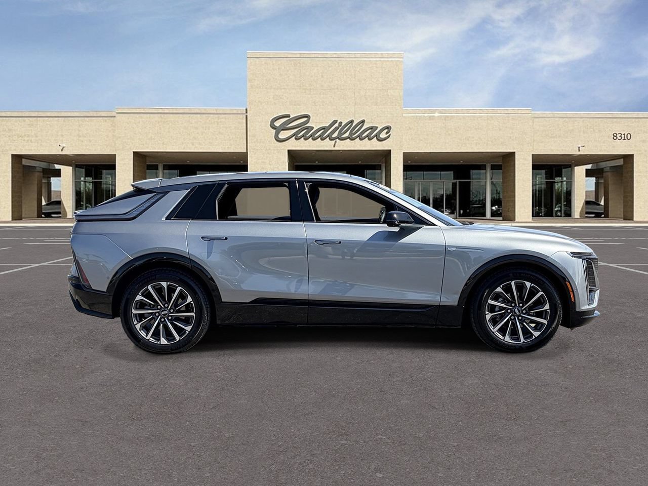 Certified 2024 Cadillac Lyriq Sport AWD/4WD image 4