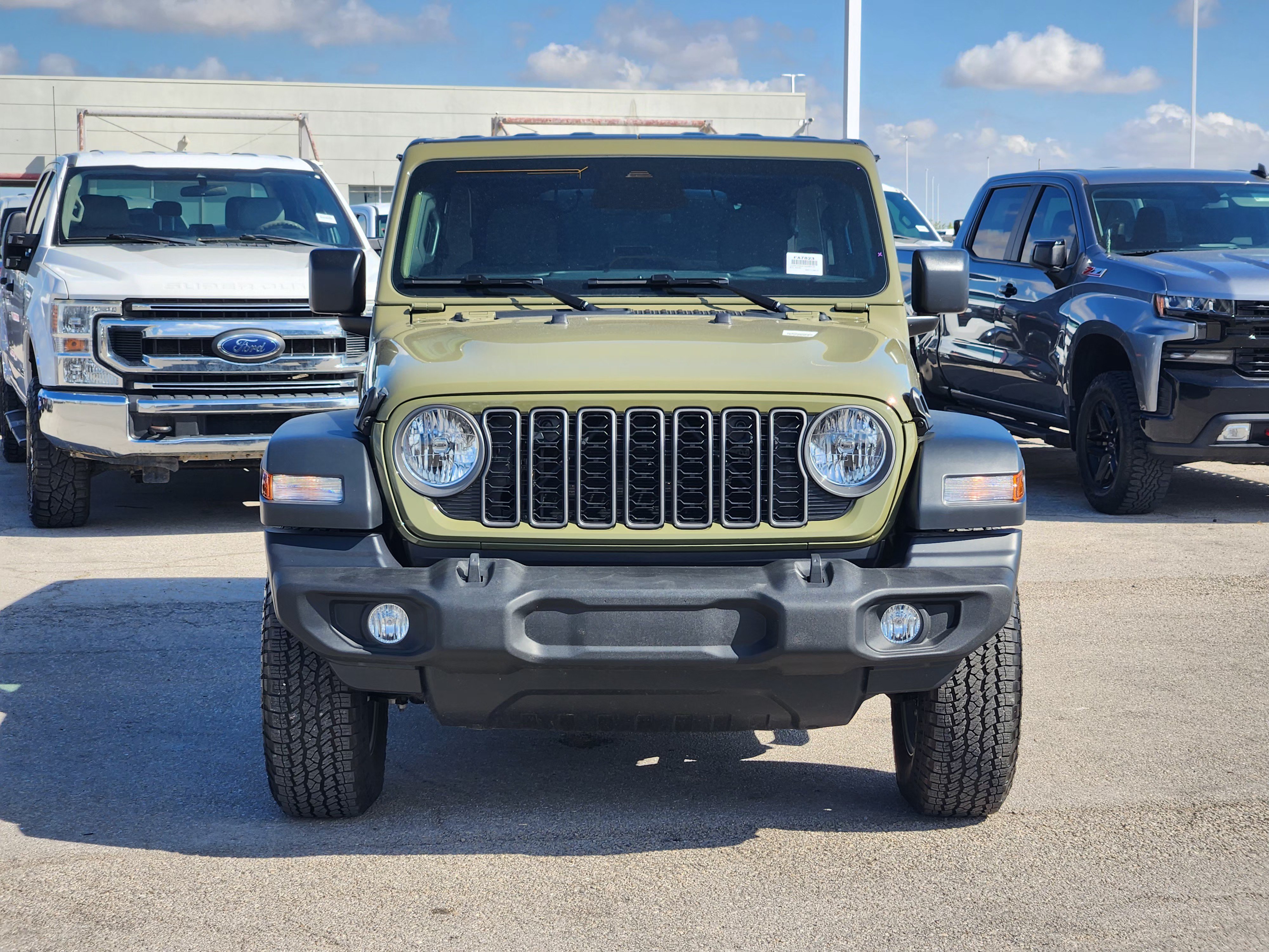 Used 2026 Jeep Wrangler Unlimited Sport AWD/4WD image 2