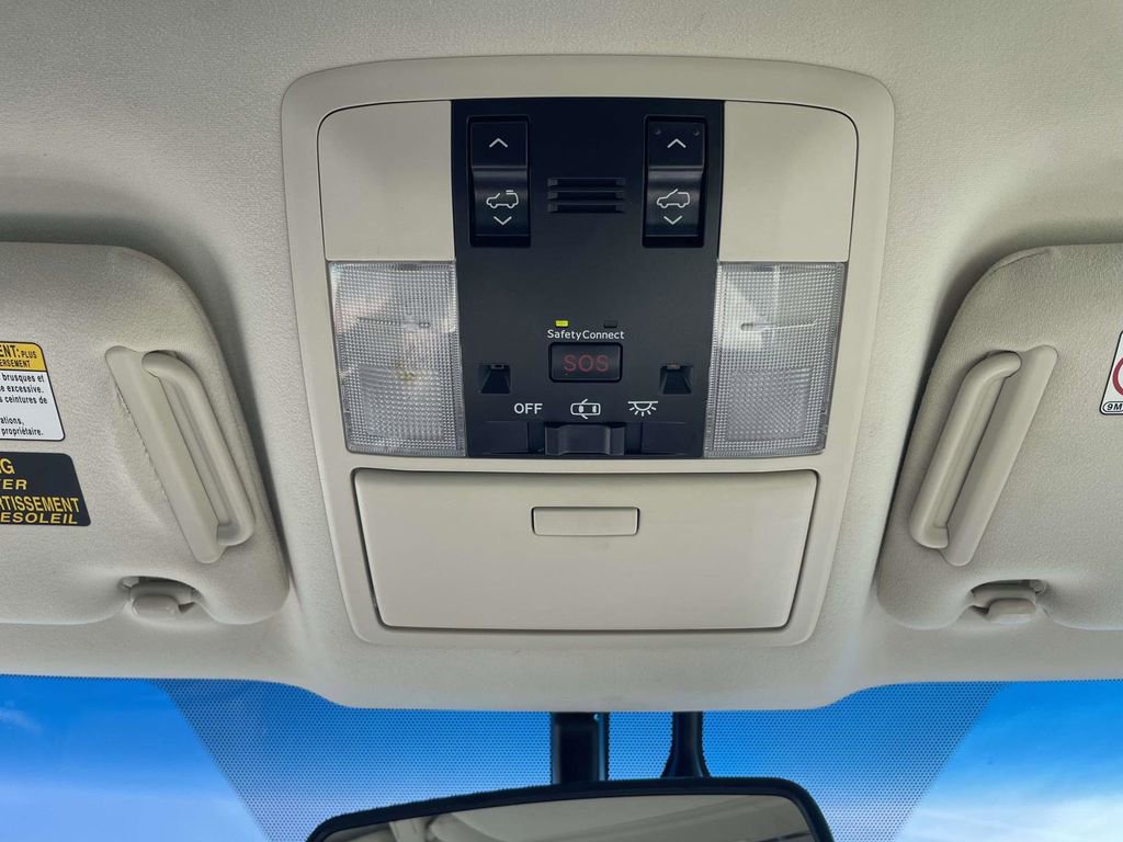 Used 2019 Lexus GX 460 Premium w/ Premium Package image 28