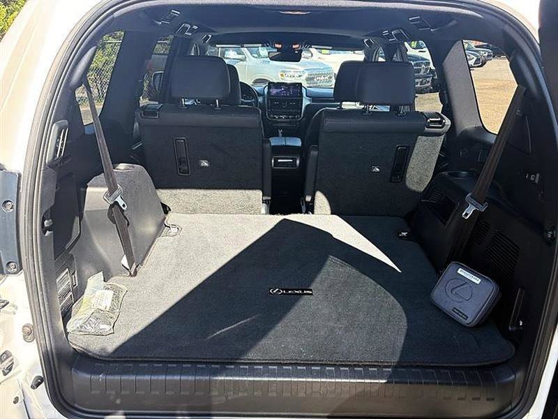 Used 2022 Lexus GX 460 Premium image 58