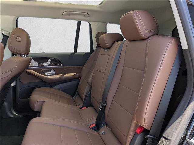 New 2026 Mercedes-Benz GLS 450 4MATIC image 16