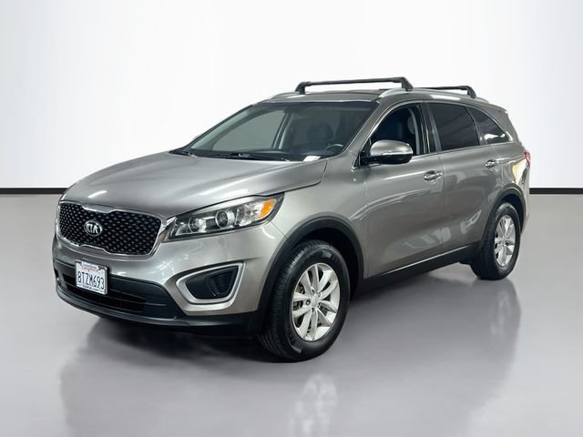 Used 2018 Kia Sorento FWD image 3