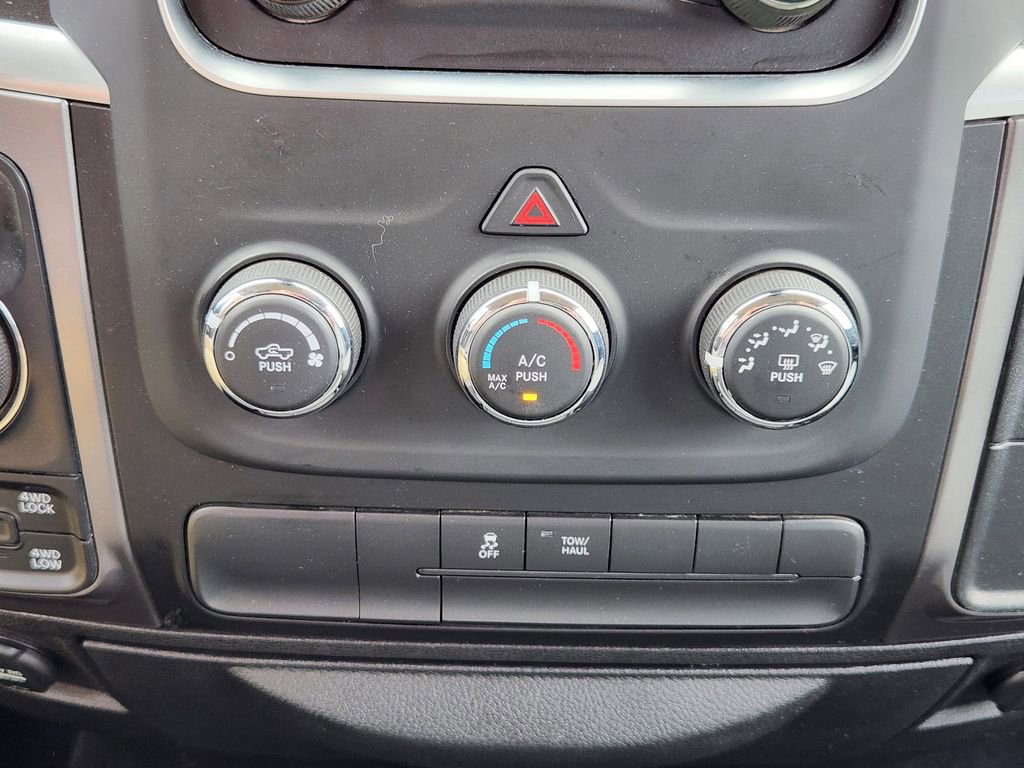 Used 2021 RAM 1500 Classic SLT image 17