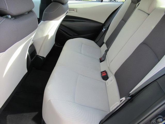 Used 2022 Toyota Corolla LE image 24