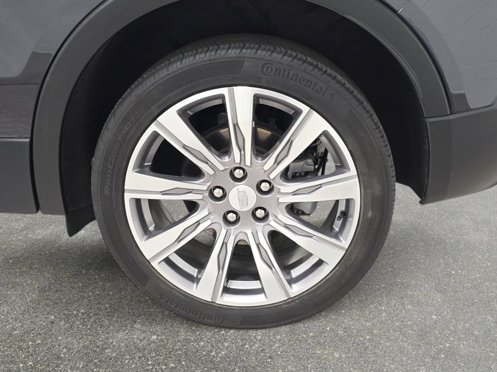 Used 2023 Cadillac XT4 Premium Luxury w/ Cold Weather Package AWD/4WD image 30