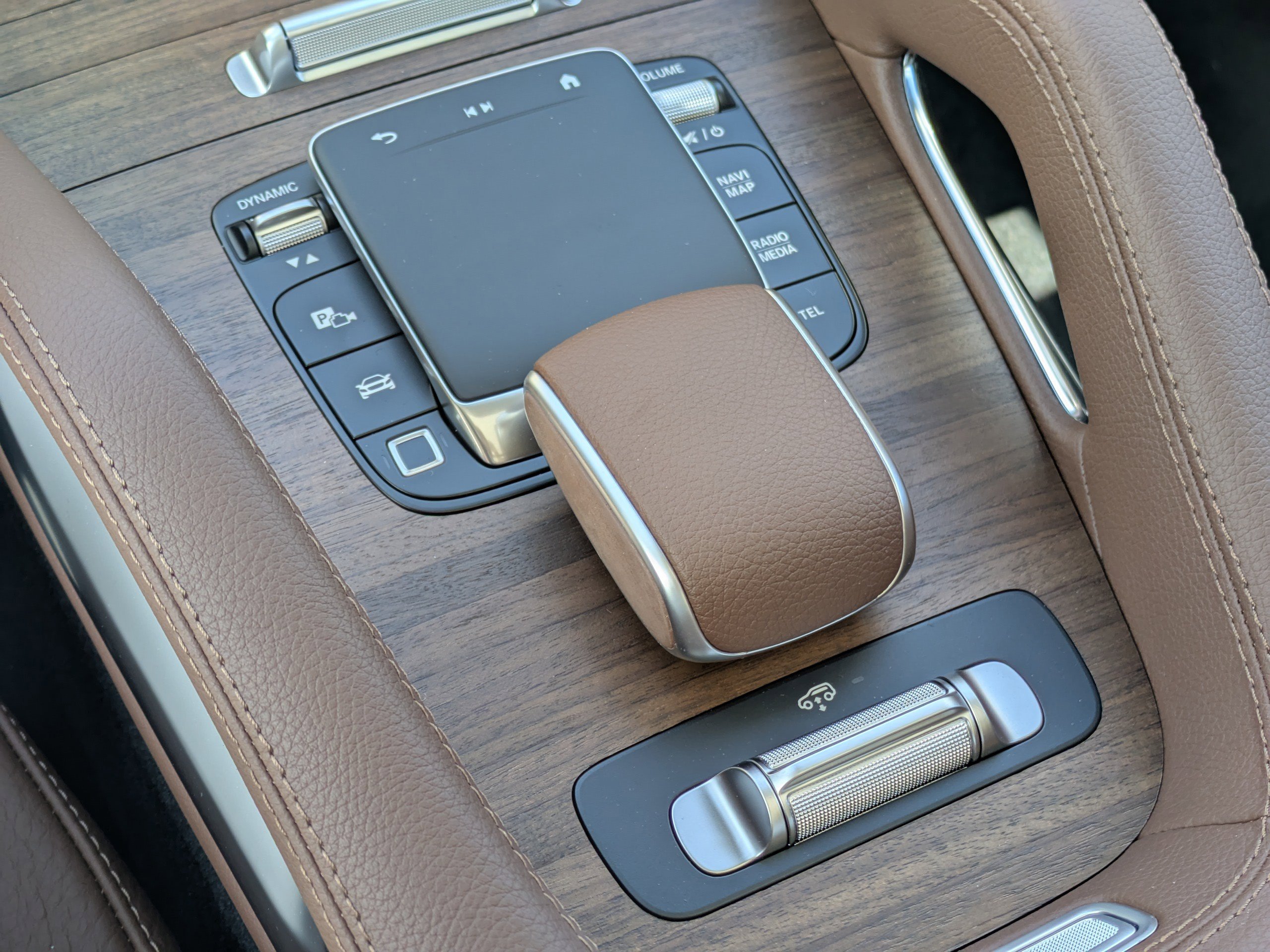 New 2026 Mercedes-Benz GLS 450 4MATIC image 28