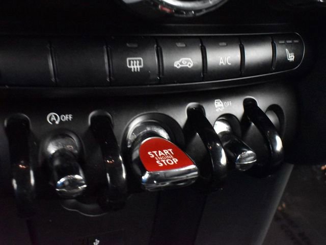 Used 2020 MINI Cooper 2-Door Hardtop w/ Storage Package image 9