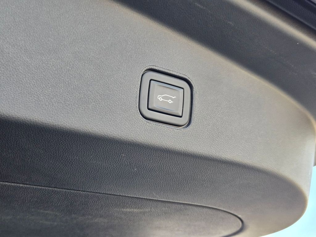 Certified 2024 Cadillac Lyriq Luxury w/ Nappa Leather Package image 33