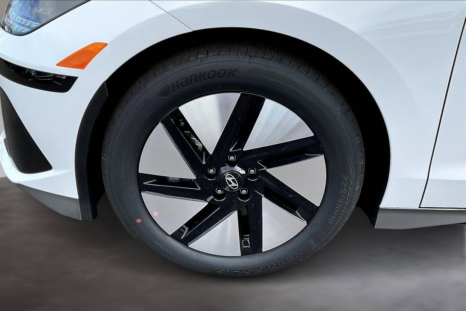 New 2025 Hyundai Ioniq 6 SE image 12