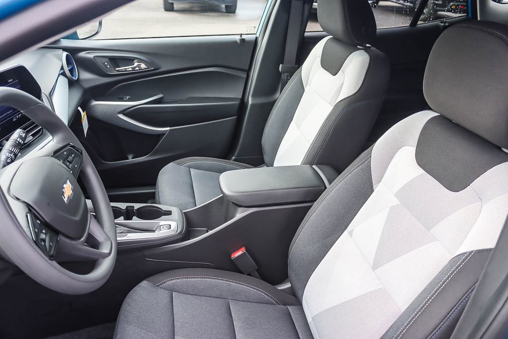 New 2026 Chevrolet Trax LS w/ LS Convenience Package image 16