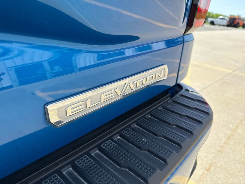 Used 2024 GMC Sierra 1500 Elevation image 11