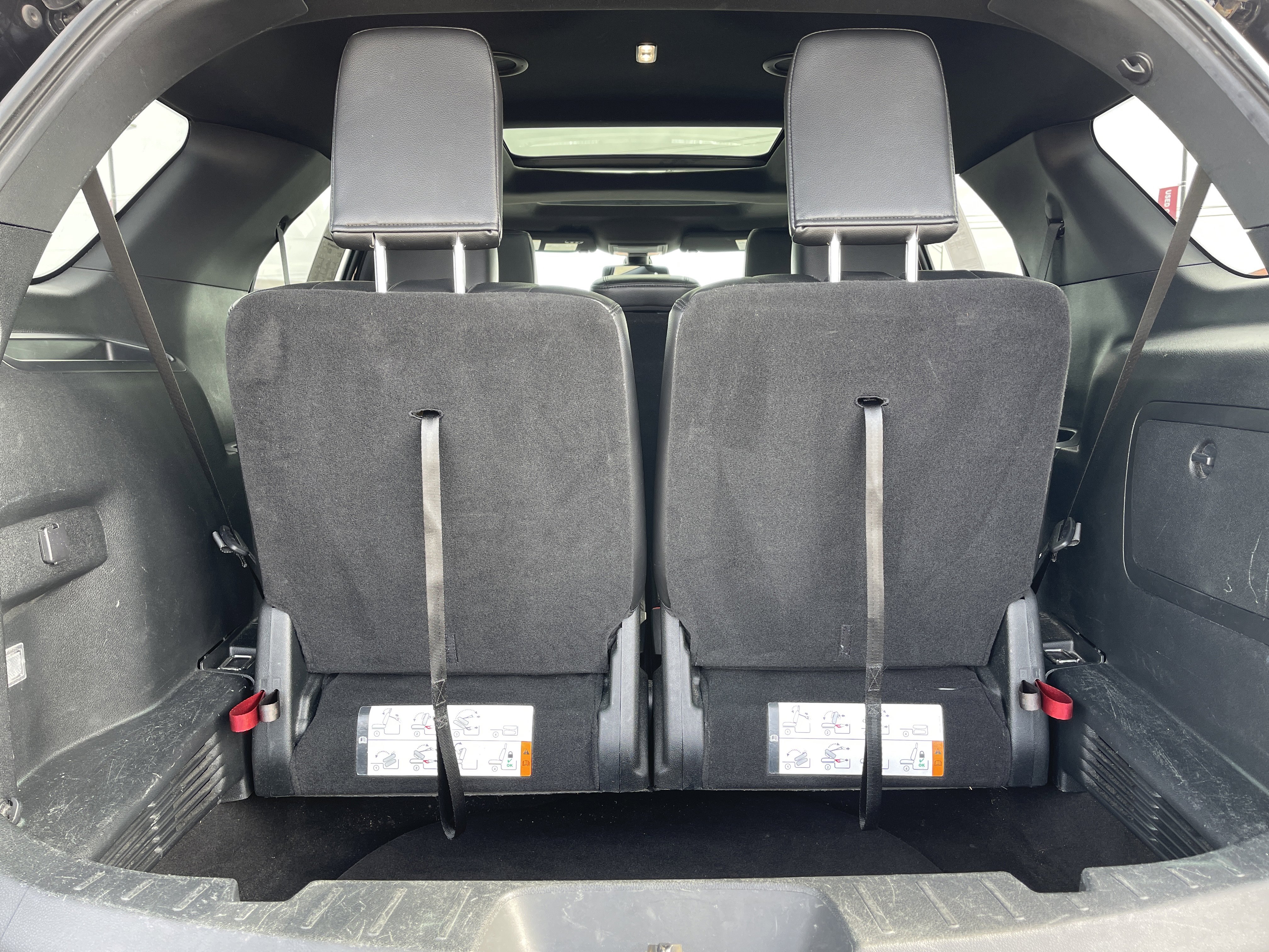 Used 2018 Ford Explorer XLT w/ Equipment Group 202A image 10