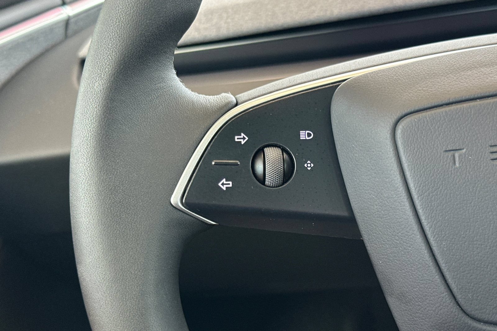 Used 2024 Tesla Model 3 Standard Range RWD image 26