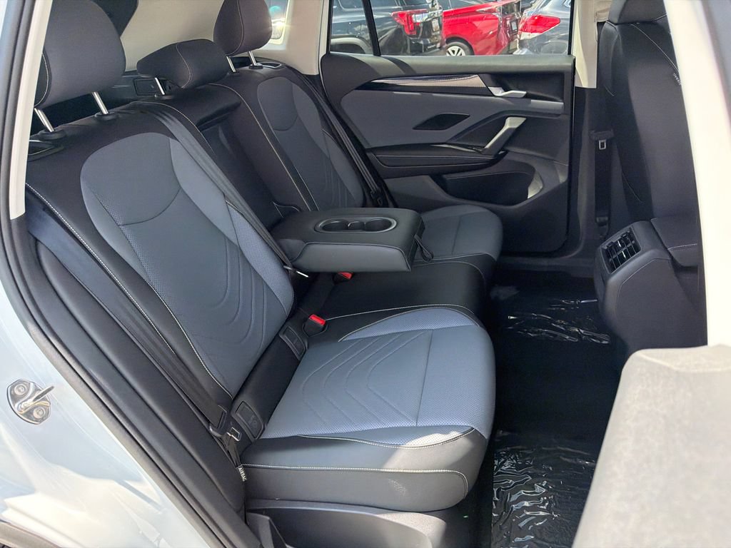 New 2026 Volkswagen Tiguan SE AWD/4WD image 13