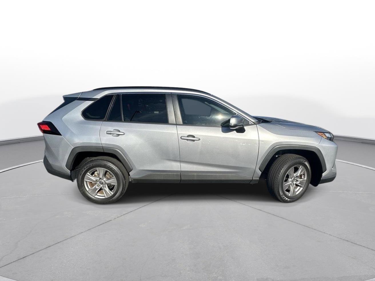 Certified 2022 Toyota RAV4 XLE image 5