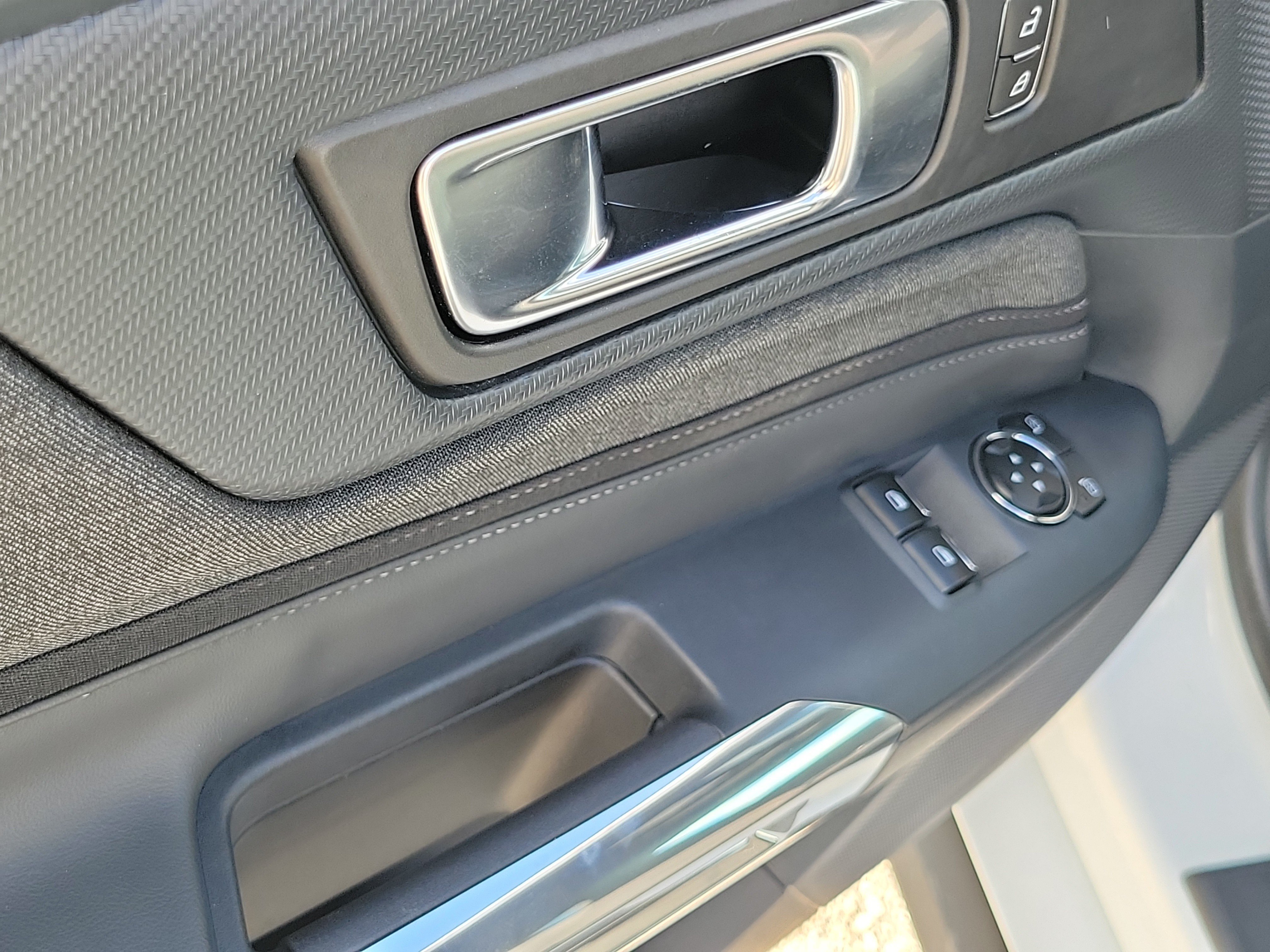 Used 2024 Ford Mustang GT RWD image 24