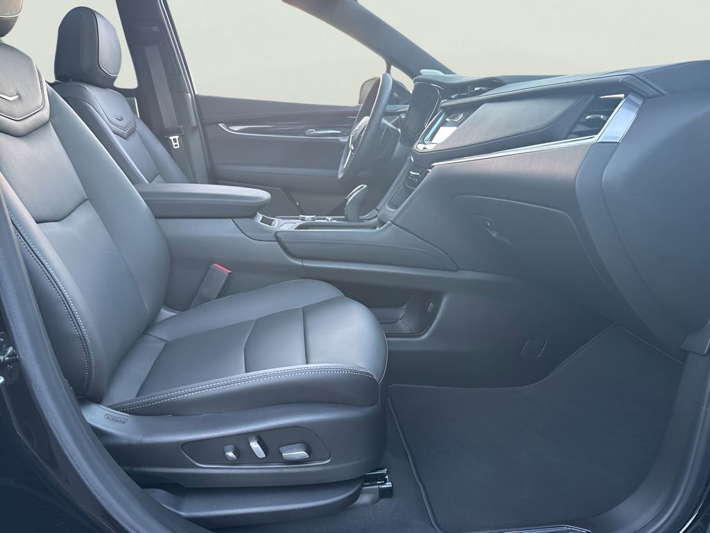 Certified 2025 Cadillac XT5 Premium Luxury w/ Technology Package image 19