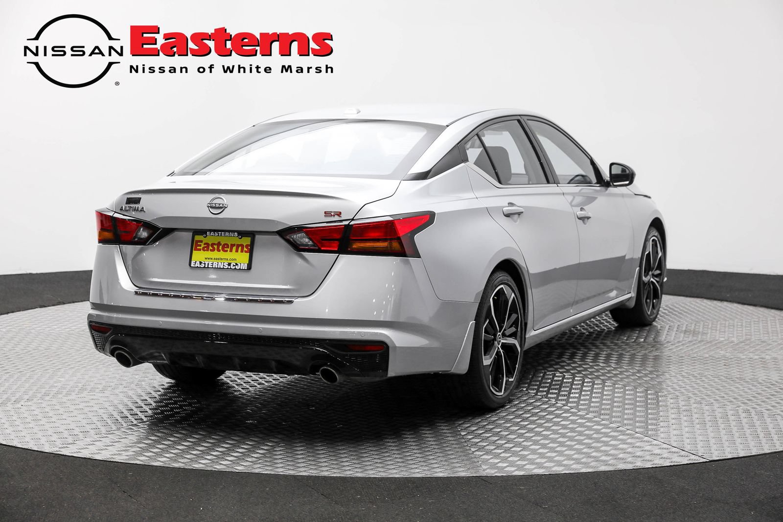 Used 2023 Nissan Altima 2.5 SR FWD image 5