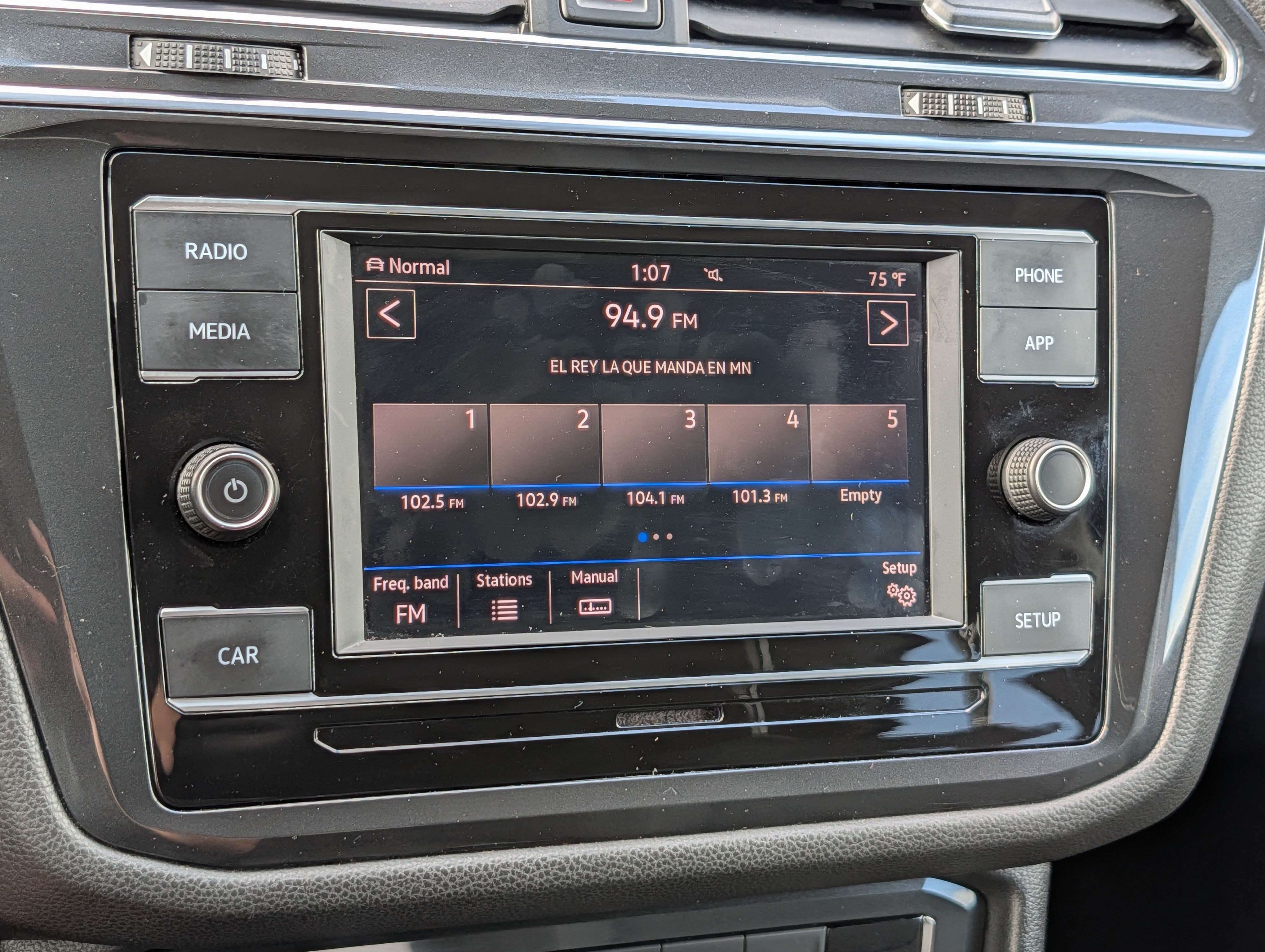 Used 2018 Volkswagen Tiguan S AWD/4WD image 22