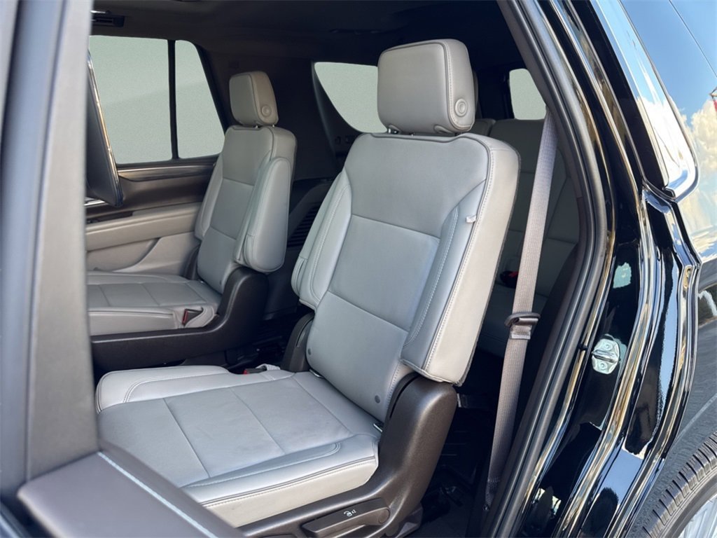 Used 2021 GMC Yukon SLT w/ SLT Luxury Plus Package image 10