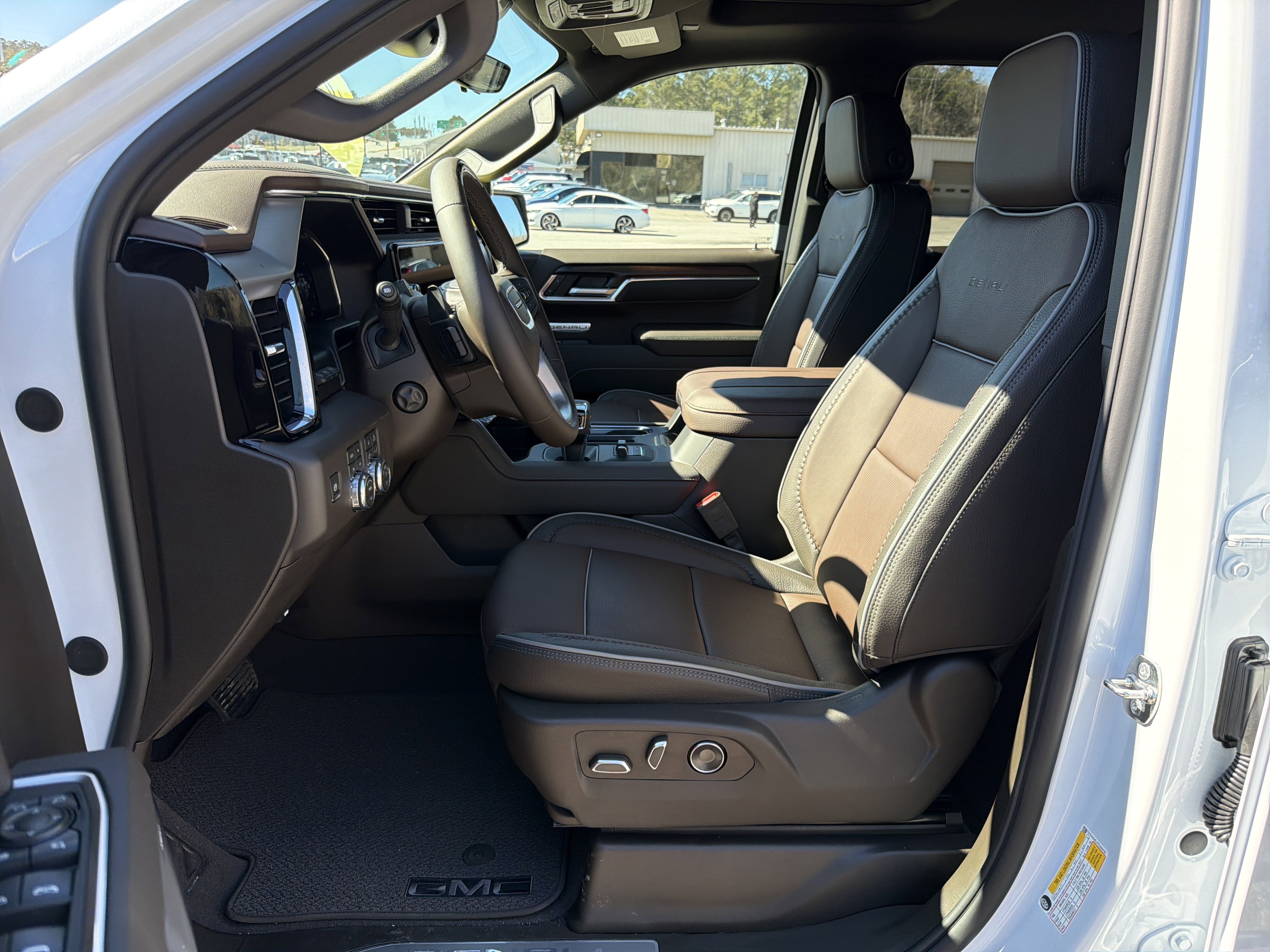 New 2026 GMC Sierra 1500 Denali w/ Technology Package AWD/4WD image 10