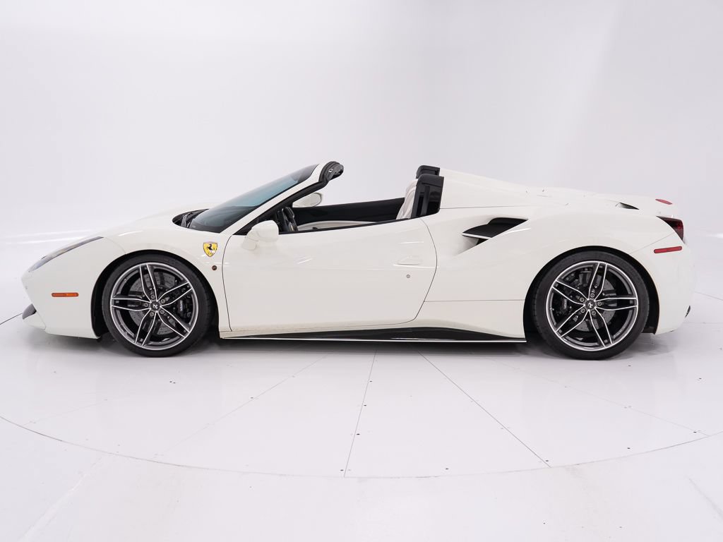 Used 2018 Ferrari 488 Spider RWD image 2