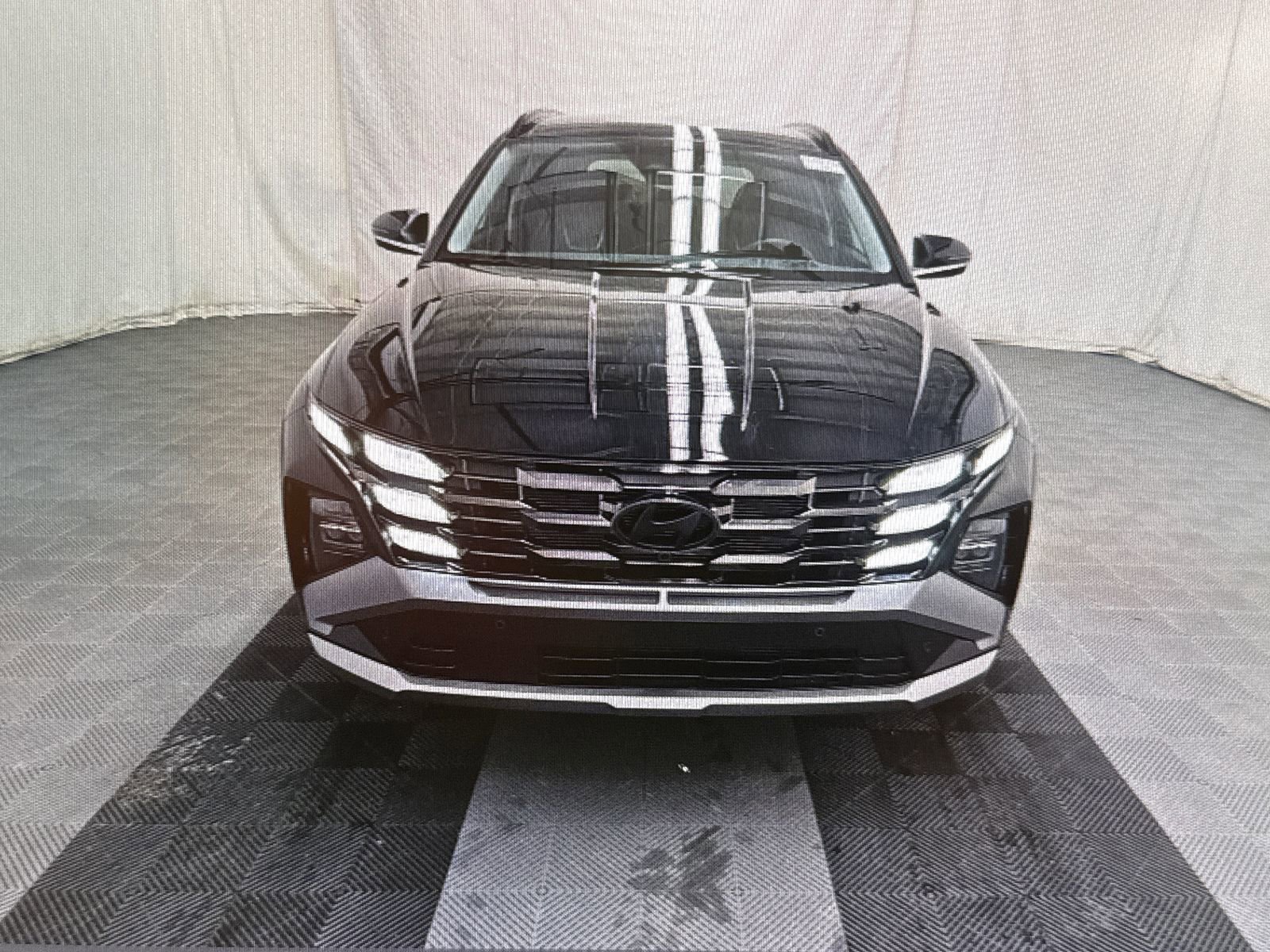 Used 2026 Hyundai Tucson Limited AWD/4WD image 11