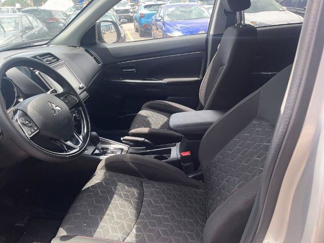 Used 2025 Mitsubishi Outlander Sport LE AWD/4WD image 10