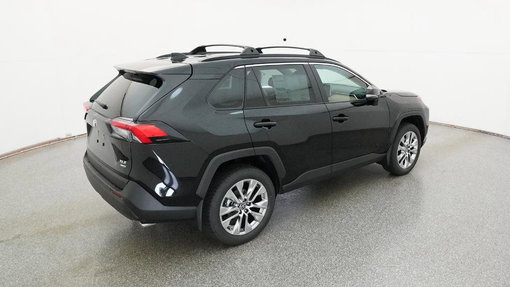 Used 2025 Toyota RAV4 XLE Premium image 12