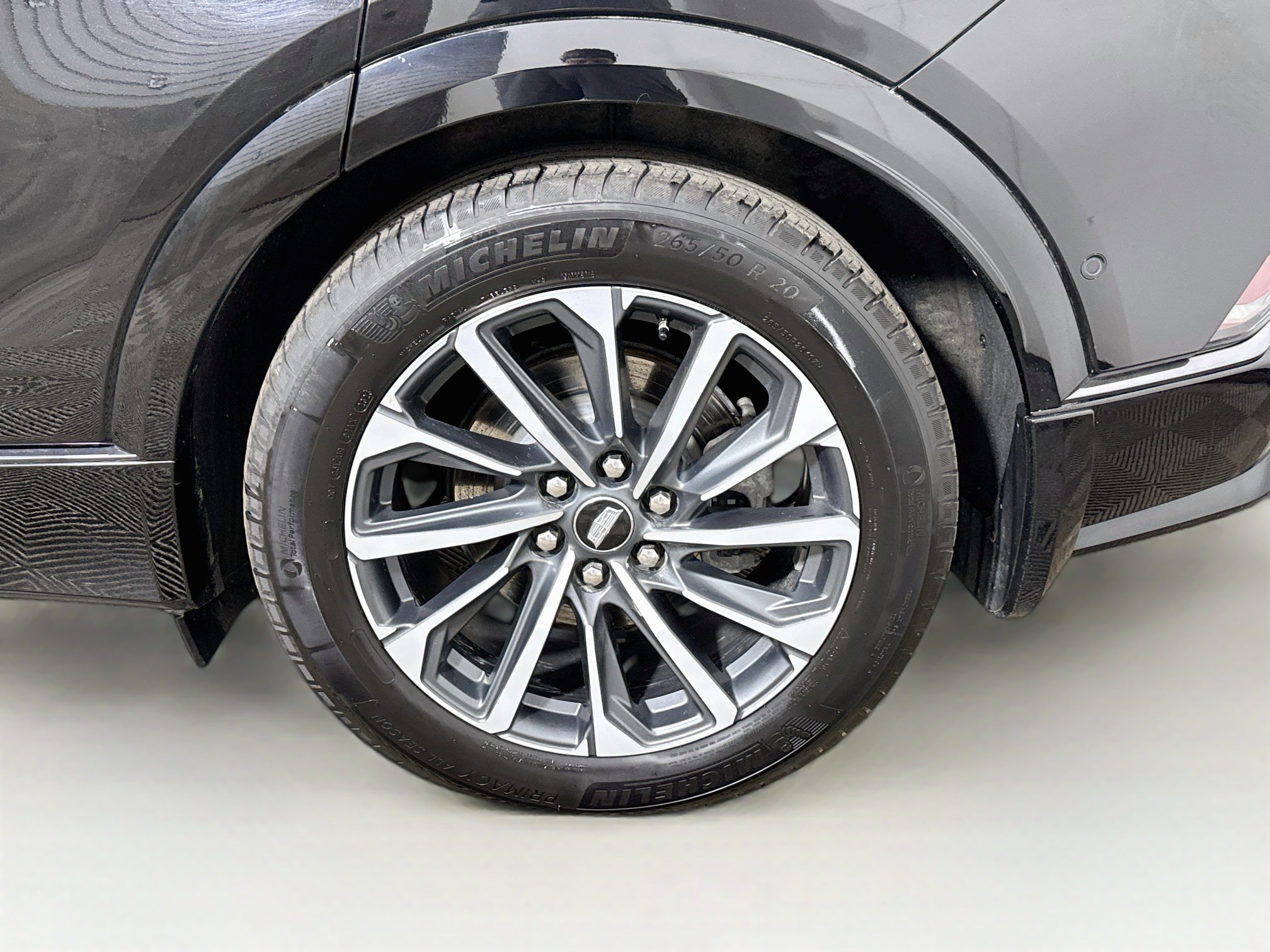 Used 2024 Cadillac Lyriq Sport w/ LPO, Floor Liner Package AWD/4WD image 30