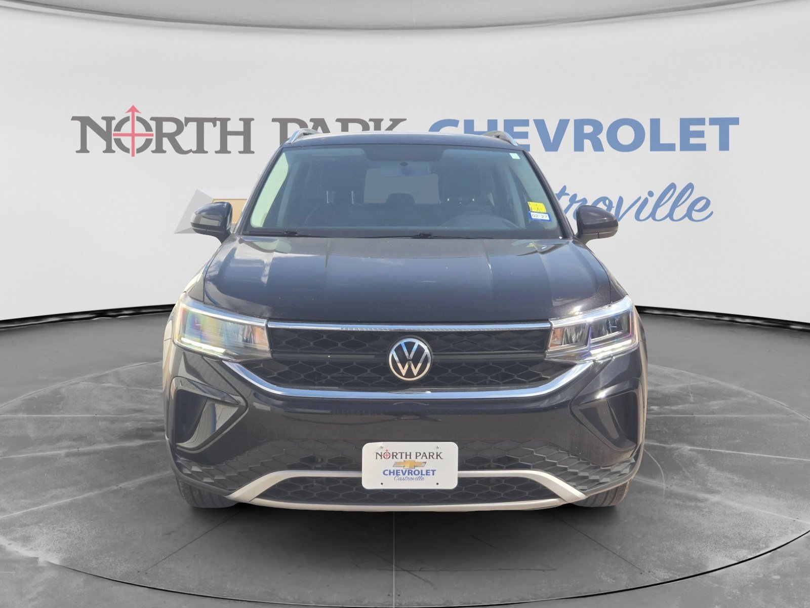 Used 2022 Volkswagen Taos SE AWD/4WD image 8