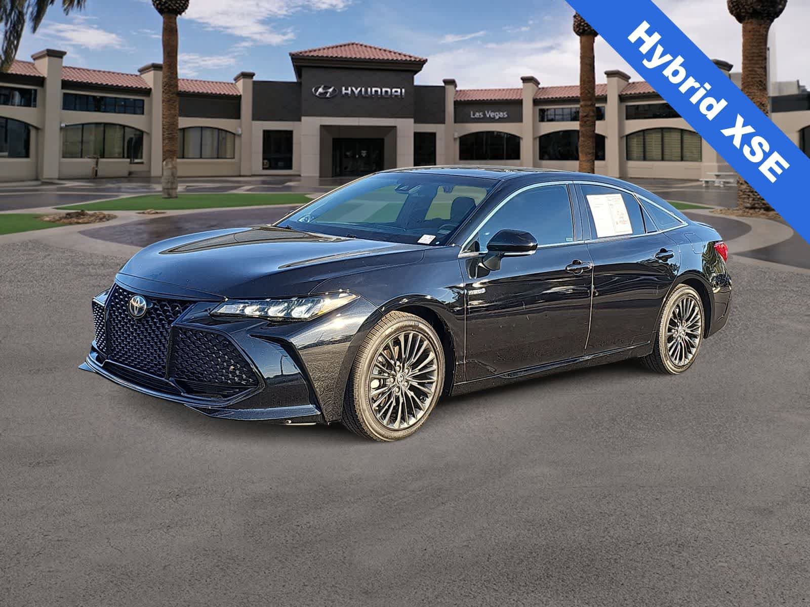 Used 2021 Toyota Avalon XSE image 4