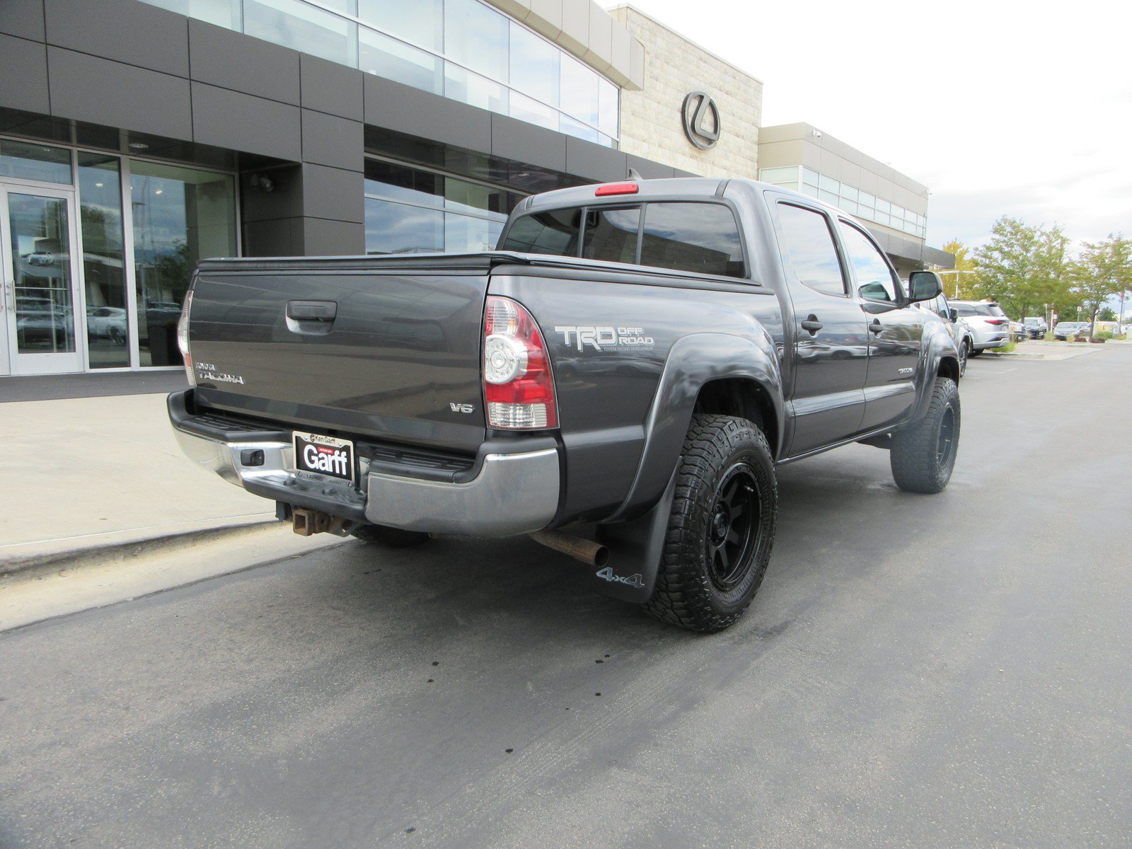 Used 2012 Toyota Tacoma 4x4 Double Cab w/ TRD Off-Road Pkg image 11