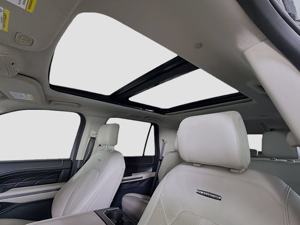 Used 2018 Ford Expedition Platinum RWD image 15