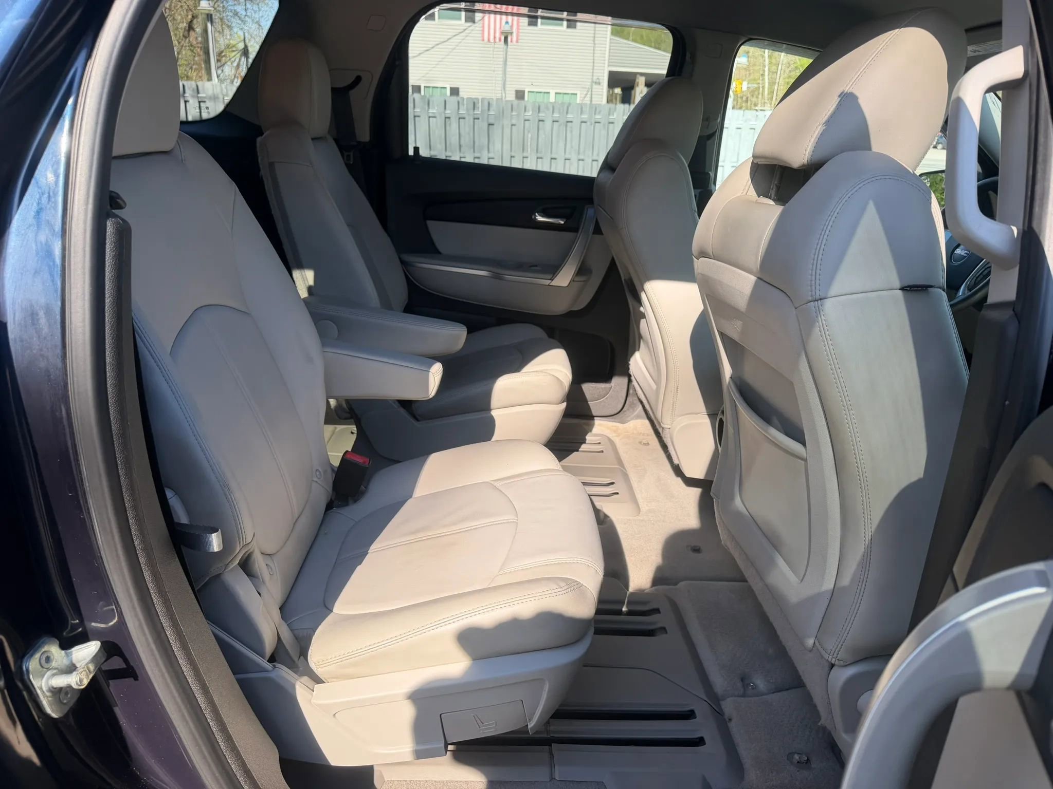 Used 2012 GMC Acadia SLT image 20