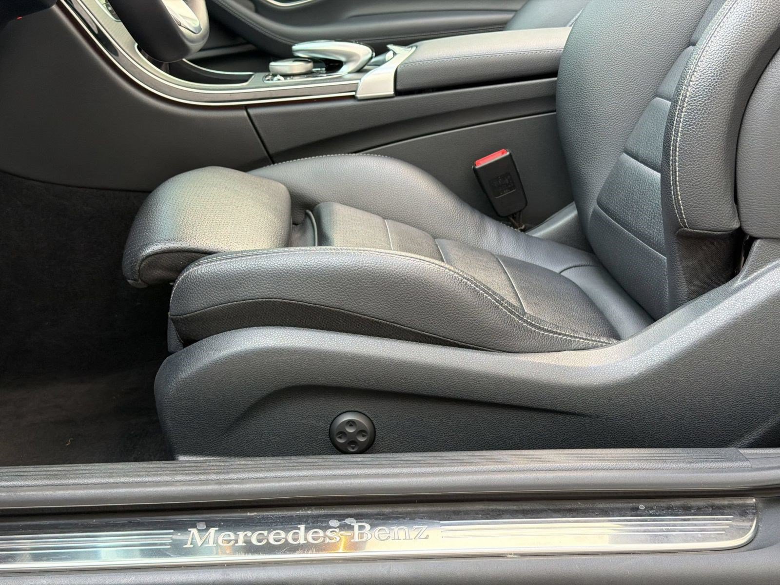 Used 2020 Mercedes-Benz C 300 4MATIC Cabriolet image 15